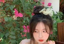 网红美女梨涡允允,扎着丸子头,笑容满面,又纯又欲-沐风文化