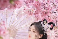 这就是仙女吧,樱花汉服写真。🧚🏻♀️:抱走柒柒-沐风文化